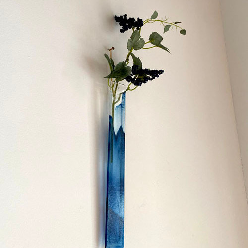 壁掛けOK｜マーブル模様の色ガラス一輪挿し・両面使える花器・花材付き
