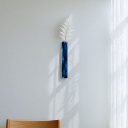 壁掛けOK｜マーブル模様の色ガラス一輪挿し・両面使える花器・花材付き 7枚目の画像