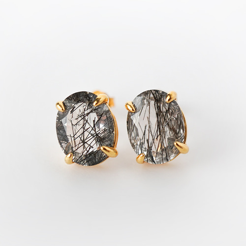 ブラックルチルクォーツのスタッドピアス(10×8mm)Silver925 ブラックルチルクォーツのスタッドピアス(10×8mm)Silver925