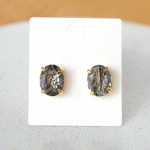 ブラックルチルクォーツのスタッドピアス(10×8mm)Silver925 ブラックルチルクォーツのスタッドピアス(10×8mm)Silver925