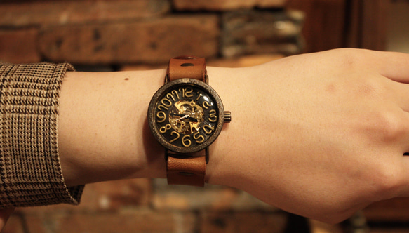 ◆真鍮製　手巻式手作り腕時計◆ LBM-2051 3枚目の画像