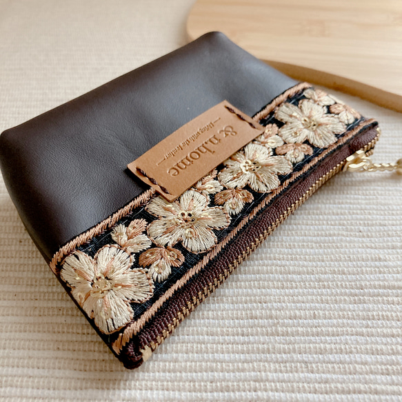 leather×インド刺繍リボン✤ミニポーチ 3枚目の画像