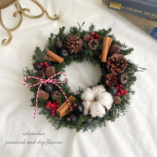 木の実で飾った森のクリスマスリース プリザーブドフラワー ドライ