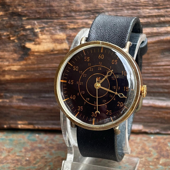 ◆真鍮製　クォーツ式手作り腕時計　◆LBQ-3083-SMPL【コバ仕上げ有り】 1枚目の画像