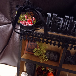 ハロウィンの飾り棚＾＾かぼちゃ　LEDライト　木の実　グリーンアレンジ＾＾ 2枚目の画像