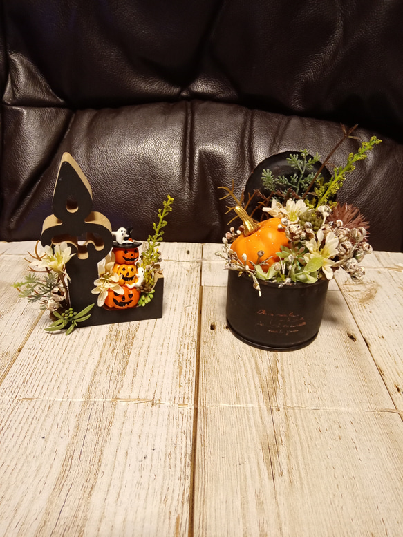 ハロウィンの2種アレンジ＾＾ブラックなリメ缶と木製のアレンジ　かぼちゃ 1枚目の画像