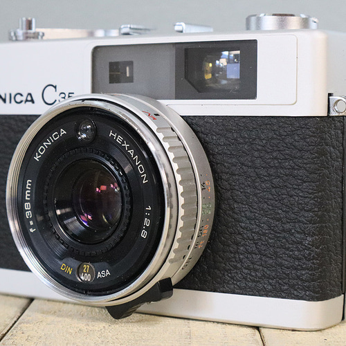 ★希少・完動品★konica c35★本革外装＊美品＊初期保証★フィルム入門に！ 完動品】【3ヶ月保証】オールドフィルムカメラ コニカ KONICA
