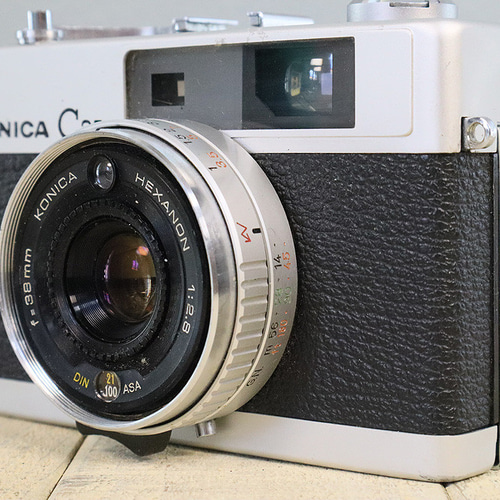 楽天市場】【整備済】【保証付 】 コニカ KONICA C35 ブラック S