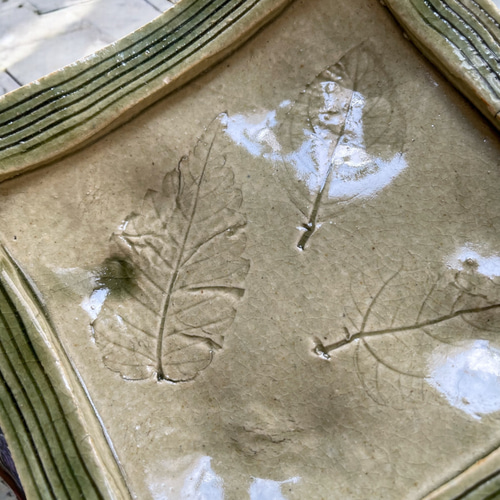 緑縁の葉模様角皿」（アウトレット作品） 国内送料無料 中皿