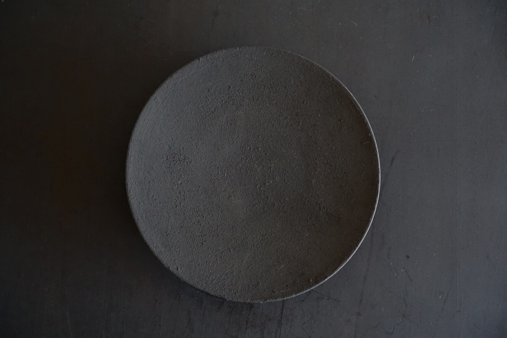 蒔地漆皿　フラット　24cm