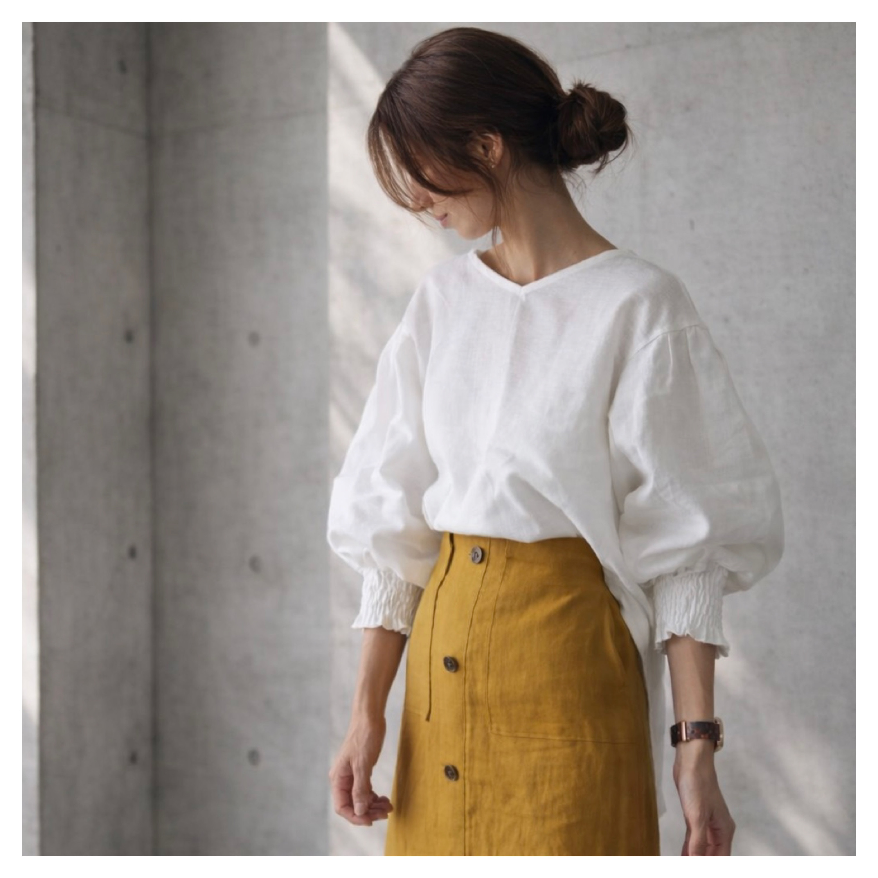 リネン100% ボリュームシャーリング袖リネンブラウス／バックリボン／ホワイト／linum kyoto