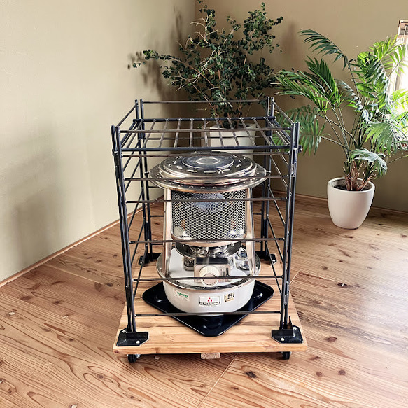 コロナストーブと特注キャスターセット コロナストーブと特注キャスターセット