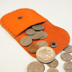 本革製 手縫い 小銭入れ オレンジ グリーンステッチ N081 ラウンド型 コインケース 牛革製 3枚目の画像