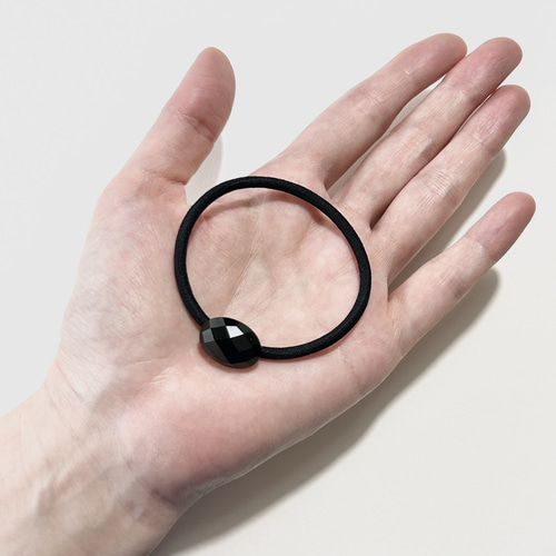 厄を祓うヘアゴム小】オニキス 天然石 ゴム交換可 黒 シンプル 髪留め