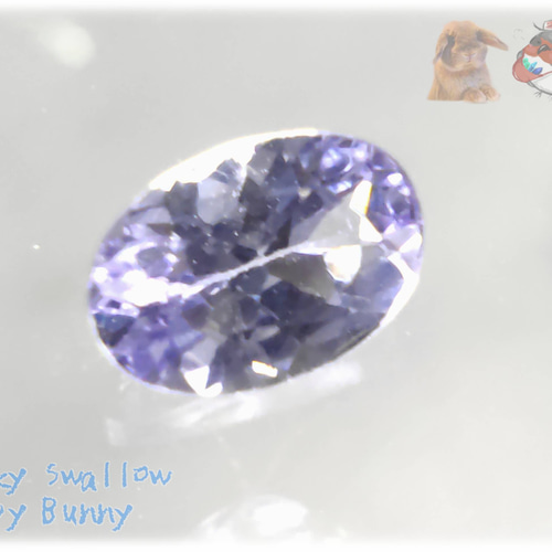 ゾイサイト タンザニア産 約 6.1 x 4.0 mm 0.55cts 自然光+レフ版