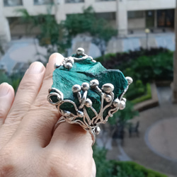 孔雀石原礦手工銀戒 純銀戒指~ 「丘」~ Malachite Mineral Silver Ring 第8張的照片