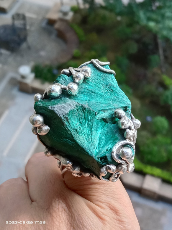 孔雀石原礦手工銀戒 純銀戒指~ 「丘」~ Malachite Mineral Silver Ring 第9張的照片