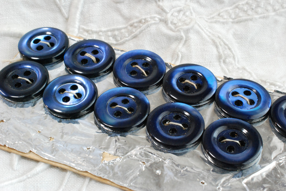 アンティークボタン シェルボタン 貝ボタン 1.7㎝ 青色系 5枚目の画像