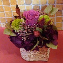和テイストの陶器にアレンジしたプリザーブドフラワーと動物の形の焼き菓子２袋のギフトセット♪紫の薔薇バージョン♪ 4枚目の画像