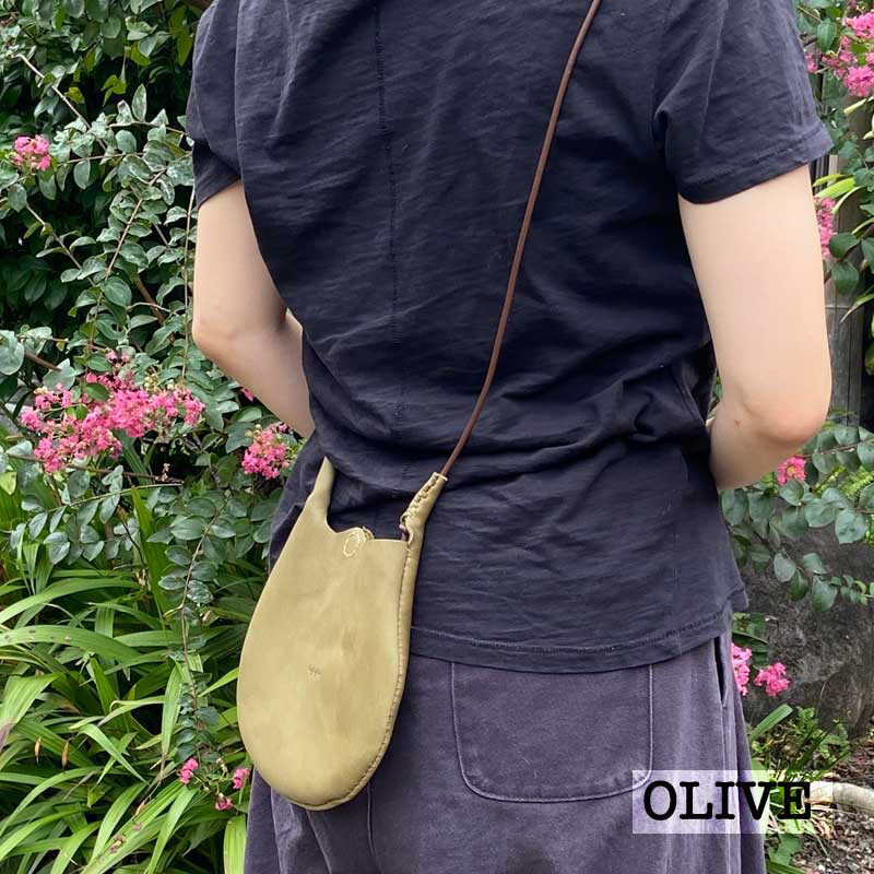 「ippi」『Monkey』OLIVE/ミニショルダーバッグ、本革、小さめ、ポーチ、ミニバッグ、シンプル
