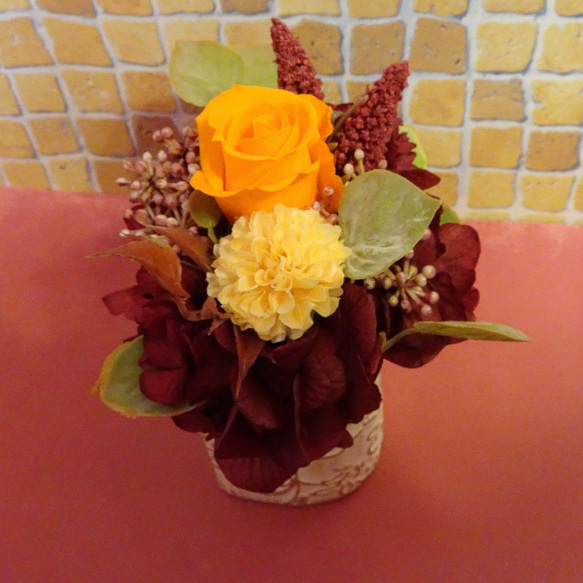 和テイストの陶器にアレンジしたプリザーブドフラワーと動物の形の焼き菓子５袋のギフトセット♪オレンジの薔薇バージョン♪ 9枚目の画像