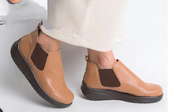 成人天然運動鞋底，側邊鬆緊帶靴，寬鬆版型，輕便，鞋底寬大，舒適 第6張的照片