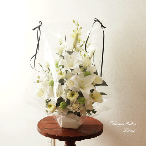 仏花】高さ60㎝ カサブランカと輪菊と胡蝶蘭ミディの特大仏花(白緑