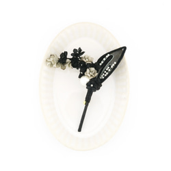 Corsage. コサージュ " 刺繍の葉っぱと小花のコサージュ " | 刺繍の葉っぱと布花のコサージュ | 4枚目の画像