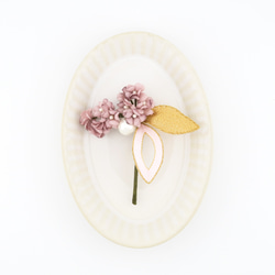 Brooch. ブローチ " 淡色・刺繍の葉っぱと小花のブローチ " | ピンク | 4枚目の画像