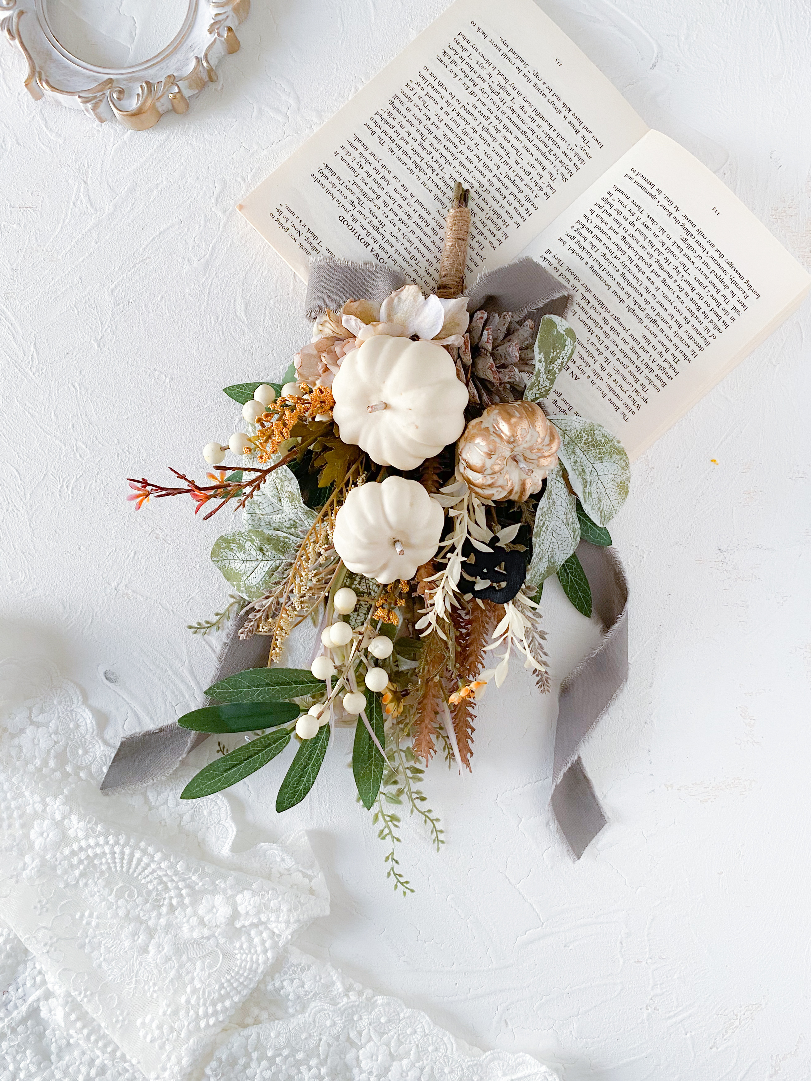 淡いガーベラ♡たっぷりローズのナチュラル春リース