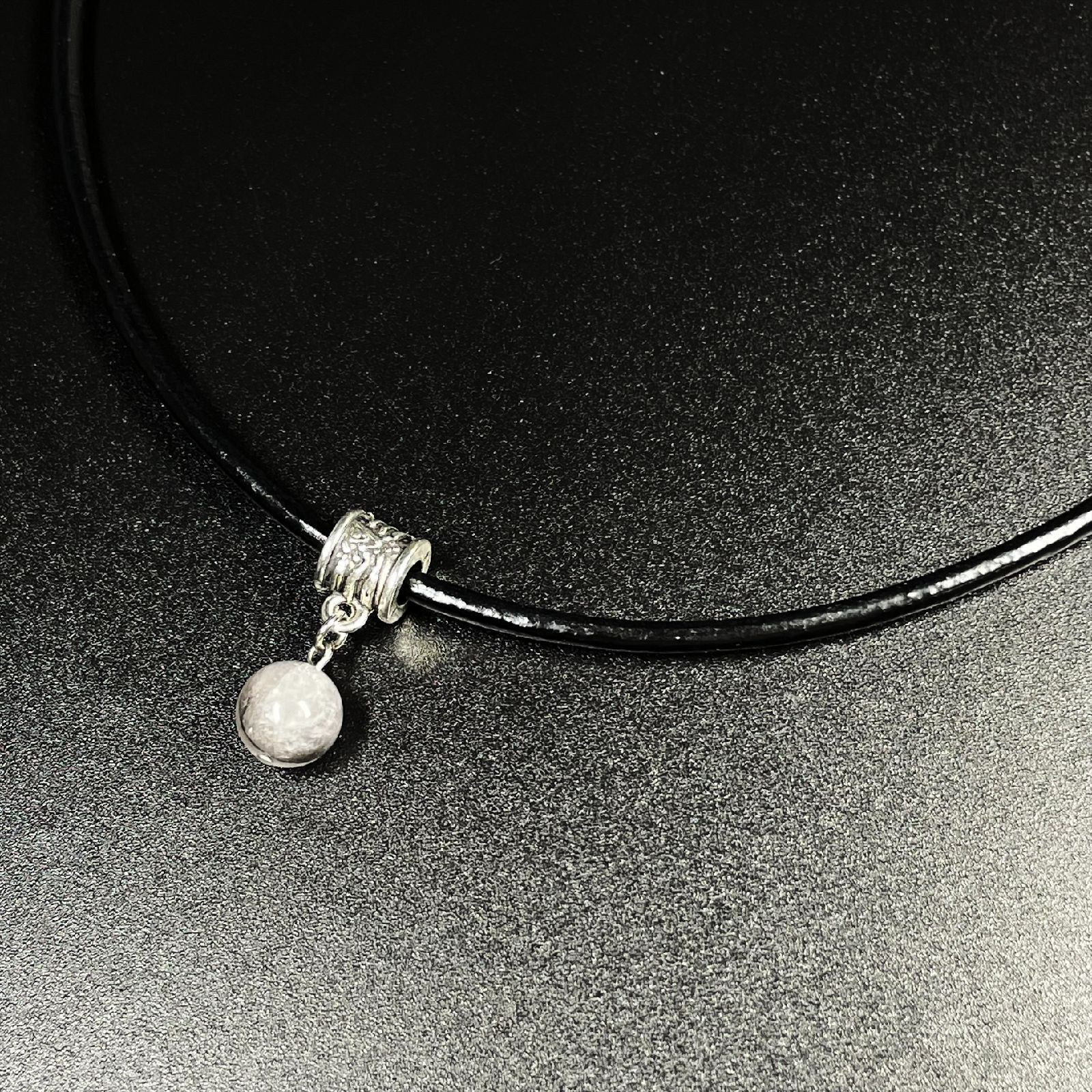 【ブラックプラチナルチルがカッコいい】一点物 ブルッカイトインルチル メタルパイプチャームネックレス sn2