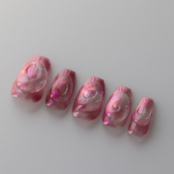 ニュアンスネイル ぷっくり ちゅるん ネイルチップ ハンドメイド ニュアンスネイル ぷっくり キラキラ 淡いピンク ネイルチップ