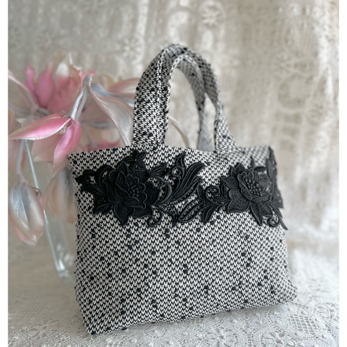 ❤️イタリア製フロッキードット/ツイード❤️立体黒 薔薇レース