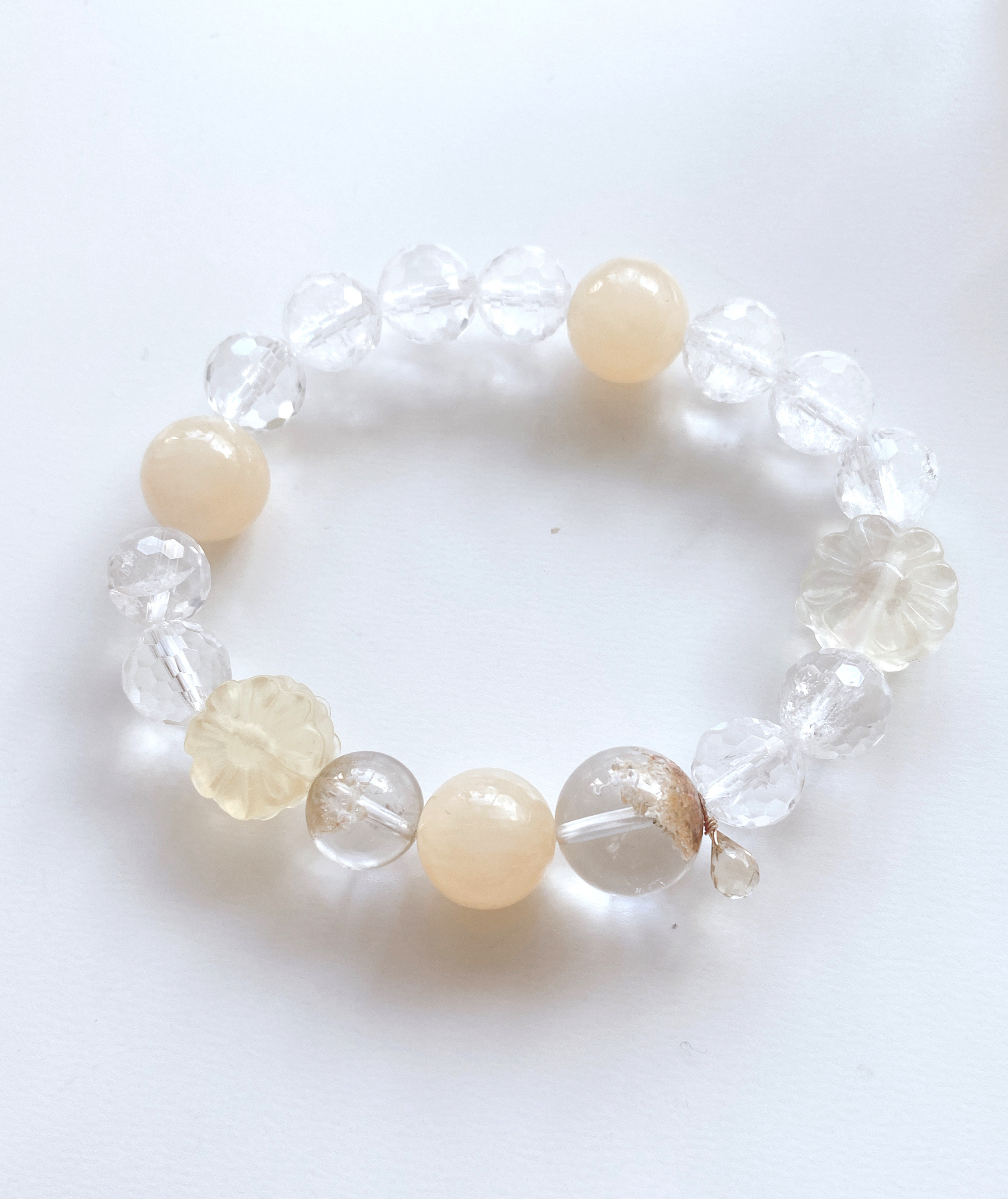 【7-206】黄色い花園？ガーデンクオーツとお花たちのブレスレット