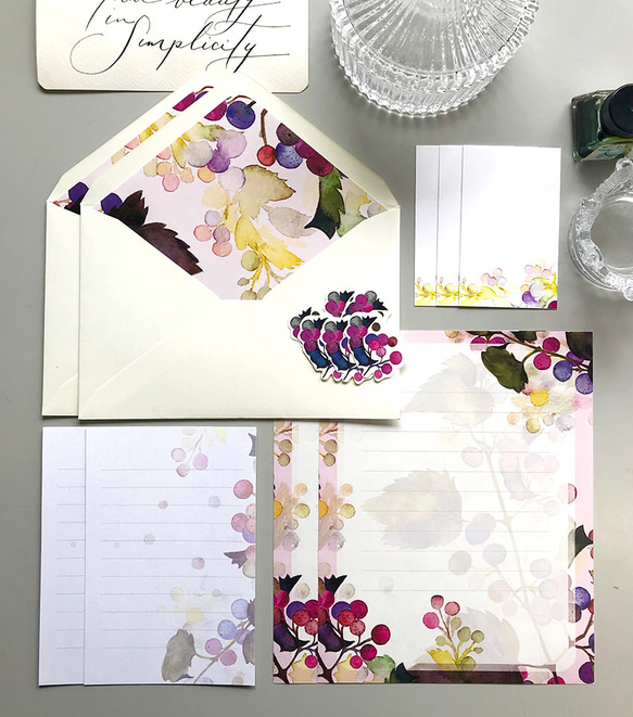 思い出の野ぶどう 詰め合わせ♡(ポスター・レターセット・フレークシール) 秋の福袋 8枚目の画像