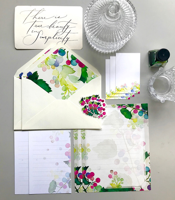 思い出の野ぶどう 詰め合わせ♡(ポスター・レターセット・フレークシール) 秋の福袋 7枚目の画像