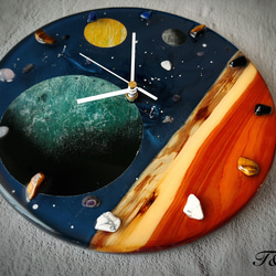 宇宙 ウッド レジン 壁掛け時計 (宇宙 / 星 / 惑星 / 地球 / 彗星 / スプレーアート )　【1点もの】 7枚目の画像