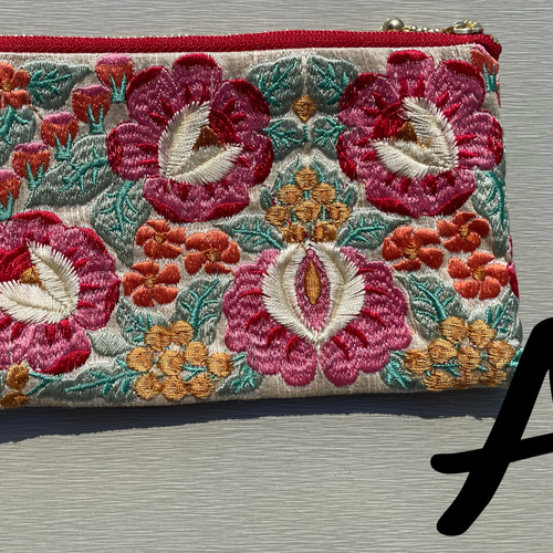 インド刺繍生地　ポーチ インド刺繍リボン】ハンドメイド ポーチ ファスナー ポーチ うり