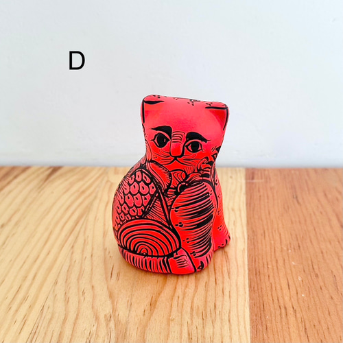 メキシコ/素焼きペイント】ネコの置物（陶器）（ホワイト・レッド