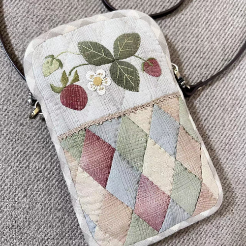 【2024最新作】 ハンドメイド 賢 スマホ用ポシェット パッチワークショルダーバッグ ショルダーバッグ