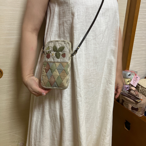 パッチワークキット小物/ナチュラルシックなスマホショルダー スマホ