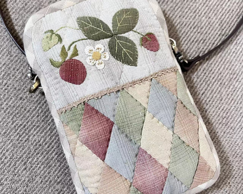 一点もの！値下げ！パッチワーク　ショルダーバック　ポシェット　ハンドメイド パッチワークでカスタマイズ ショルダーバッグとポシェット | 本