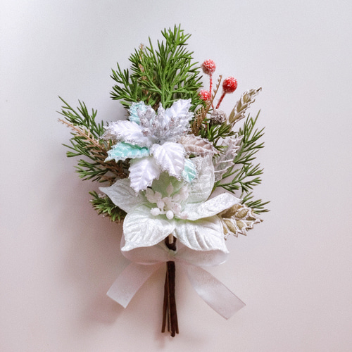 ポインセチアとヒイラギのブーケ /クリスマス/クリスマス雑貨/フラワー