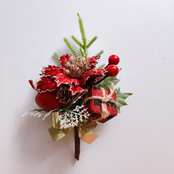 〘SALE〙ポインセチアとギフトボックスのミニブーケ　/クリスマス/フラワーインテリア/ギフト/クリスマス雑貨 1枚目の画像
