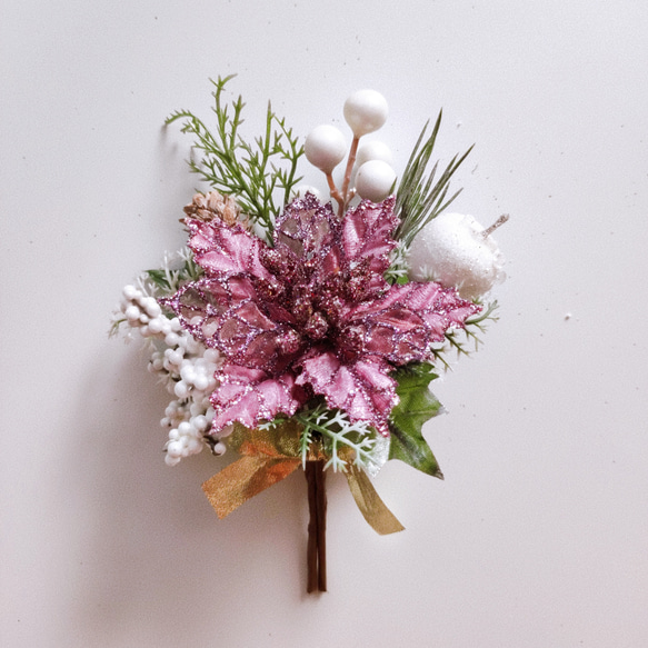 〘SALE〙ポインセチアとホワイトベリーのミニブーケ /クリスマス/クリスマス雑貨/クリスマスインテリア/フラワーギフト アートフラワー