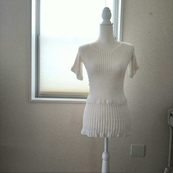 【送料無料】総手編み １枚でも重ね着しても◎シンプルニットチュニックワンピ白 2枚目の画像