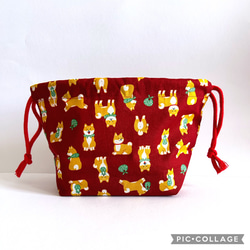 柴犬と風呂敷・RED・お弁当袋(Sサイズ) 3枚目の画像