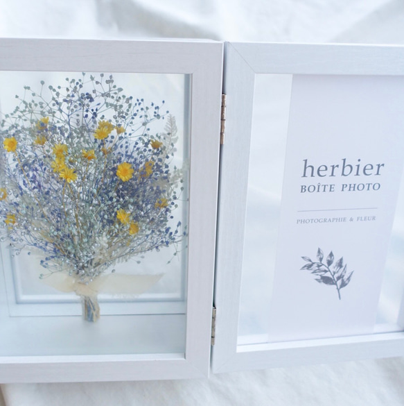 5日以内発送　かすみ草のブーケ　二つ折り写真立て 2Lサイズ        Ω 人気・おすすめ｜使いやすい・旅行におすすめ 品質保証 全国発送 正規品・日本国内発送・安心保証付き