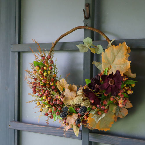 完売【特集掲載】玄関リース／秋色ベリーのアレンジハーフリース／秋の