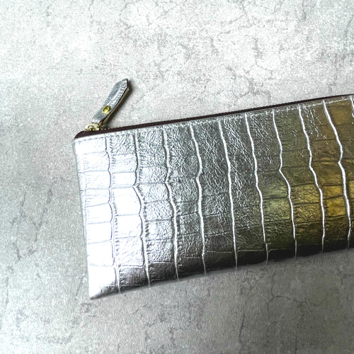 【新品】シルバー　クリスタル　デコ　長財布　ゴールド　チェーン　リップ　No.5 ピッグスキンのクロコダイル型押し長財布 ゴールド・シルバー 長